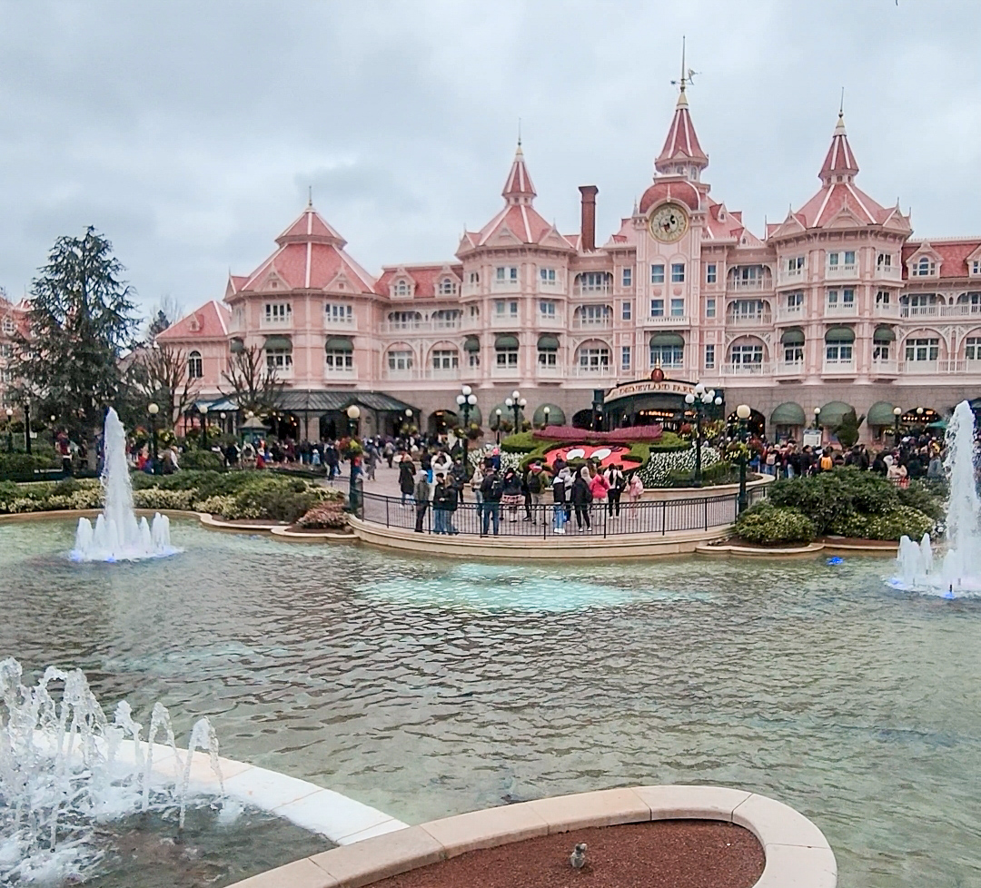  10 טיפים חשובים לביקור ראשון בדיסנילנד פריז