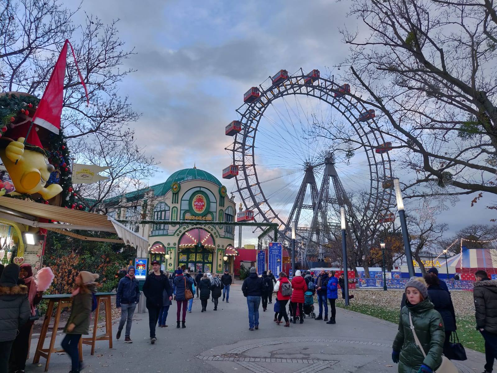 וינה בחורף – חוויה קסומה בשווקי הכריסמס